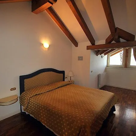 Sleeps 4 Pool Wifi