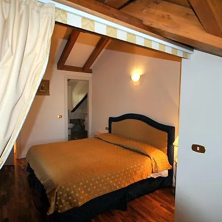 Sleeps 4 Pool Wifi Apartamento