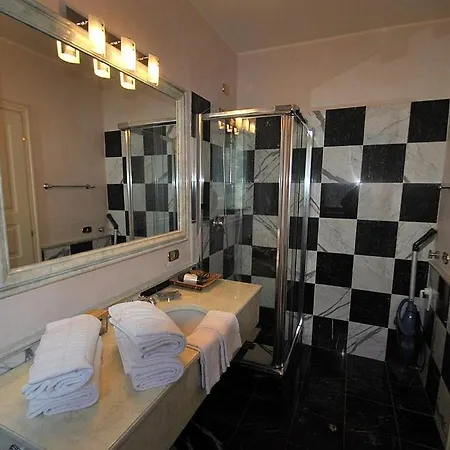 Sleeps 4 Pool Wifi Lejlighed