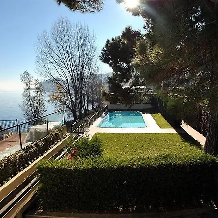 Sleeps 4 Pool Wifi