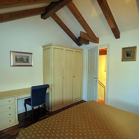 Sleeps 4 Pool Wifi Lejlighed